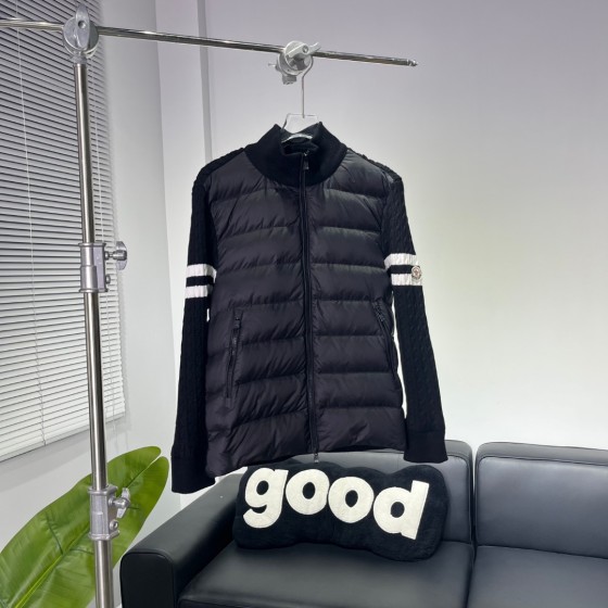 몽클레르 패딩 코듀로이 집업 스웨트셔츠 니트 패딩